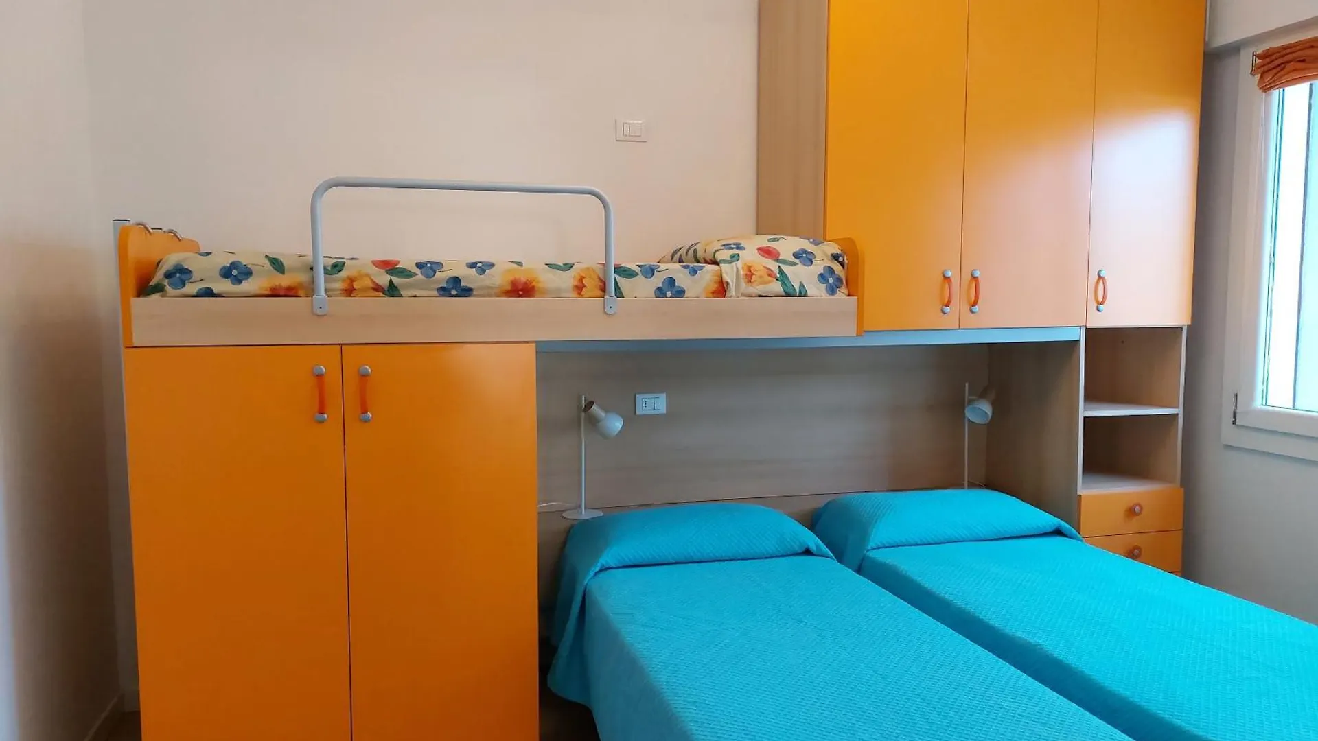 Jesolo Beach Apartment 0*, Lido di Jesolo Italy
