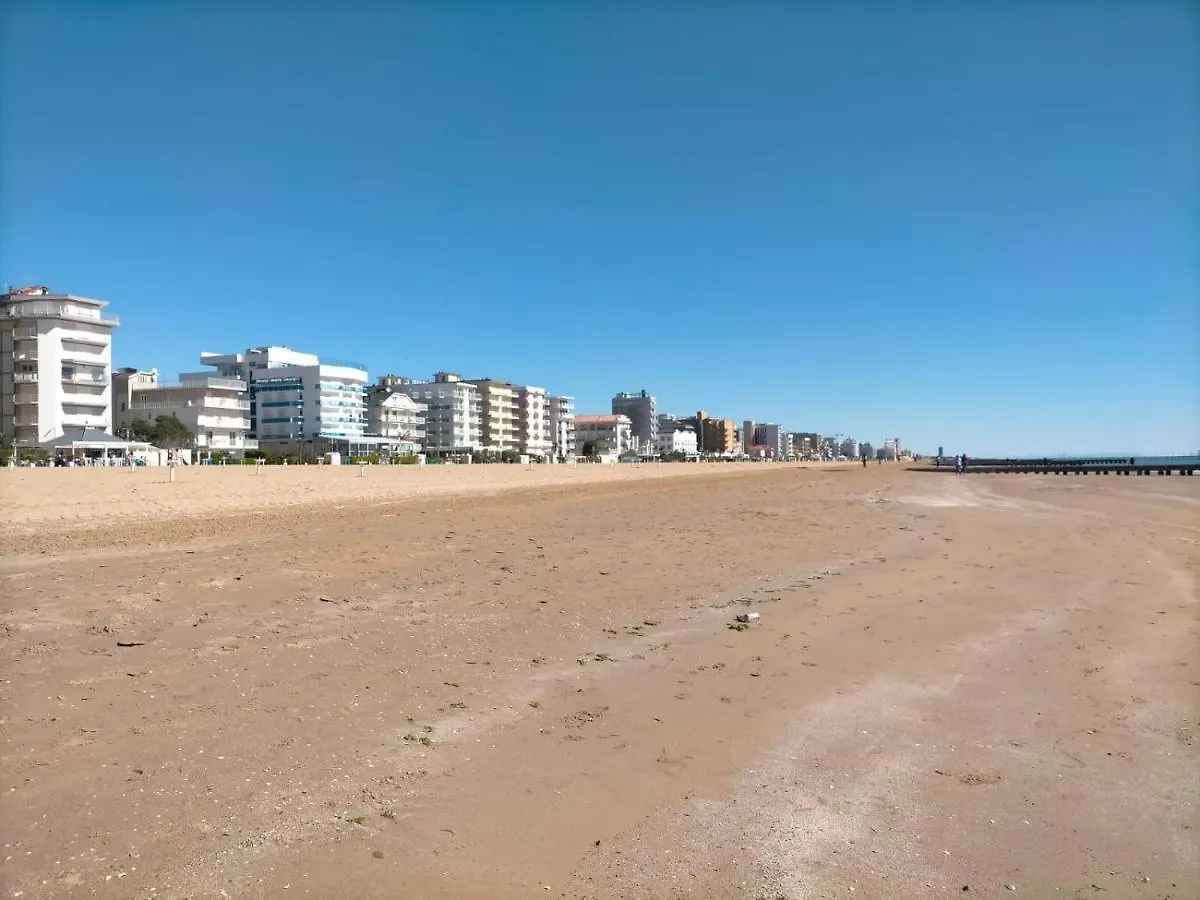 Jesolo Beach Apartment リド・ディ・イエゾロ